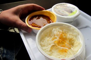 обед в тайском поезде