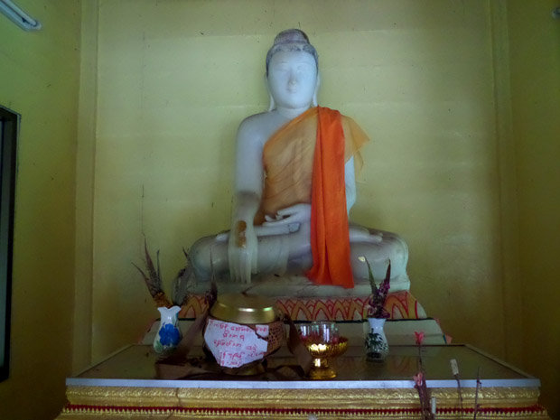 Мраморный Будда